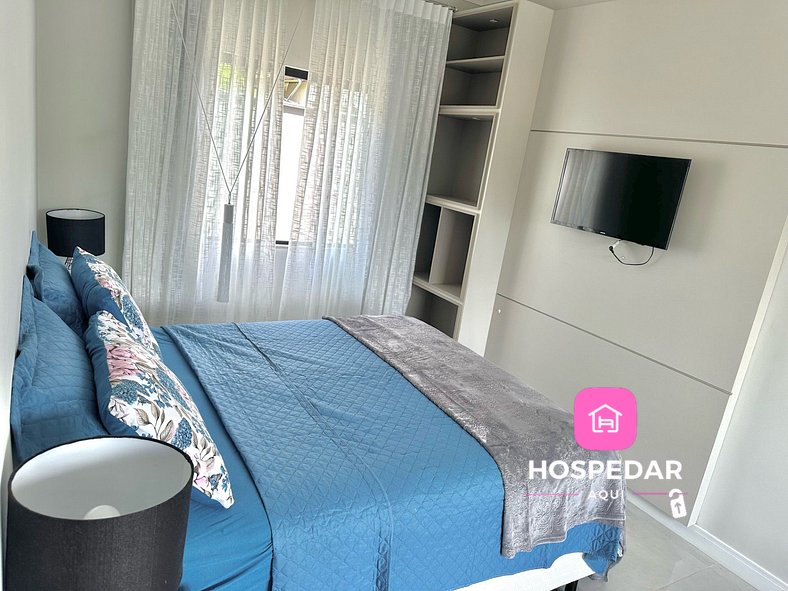 Casa luxuosa com piscina e hidromassagem!